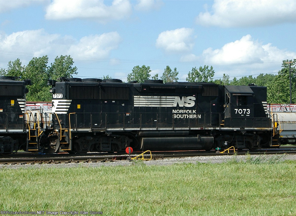 NS 7073